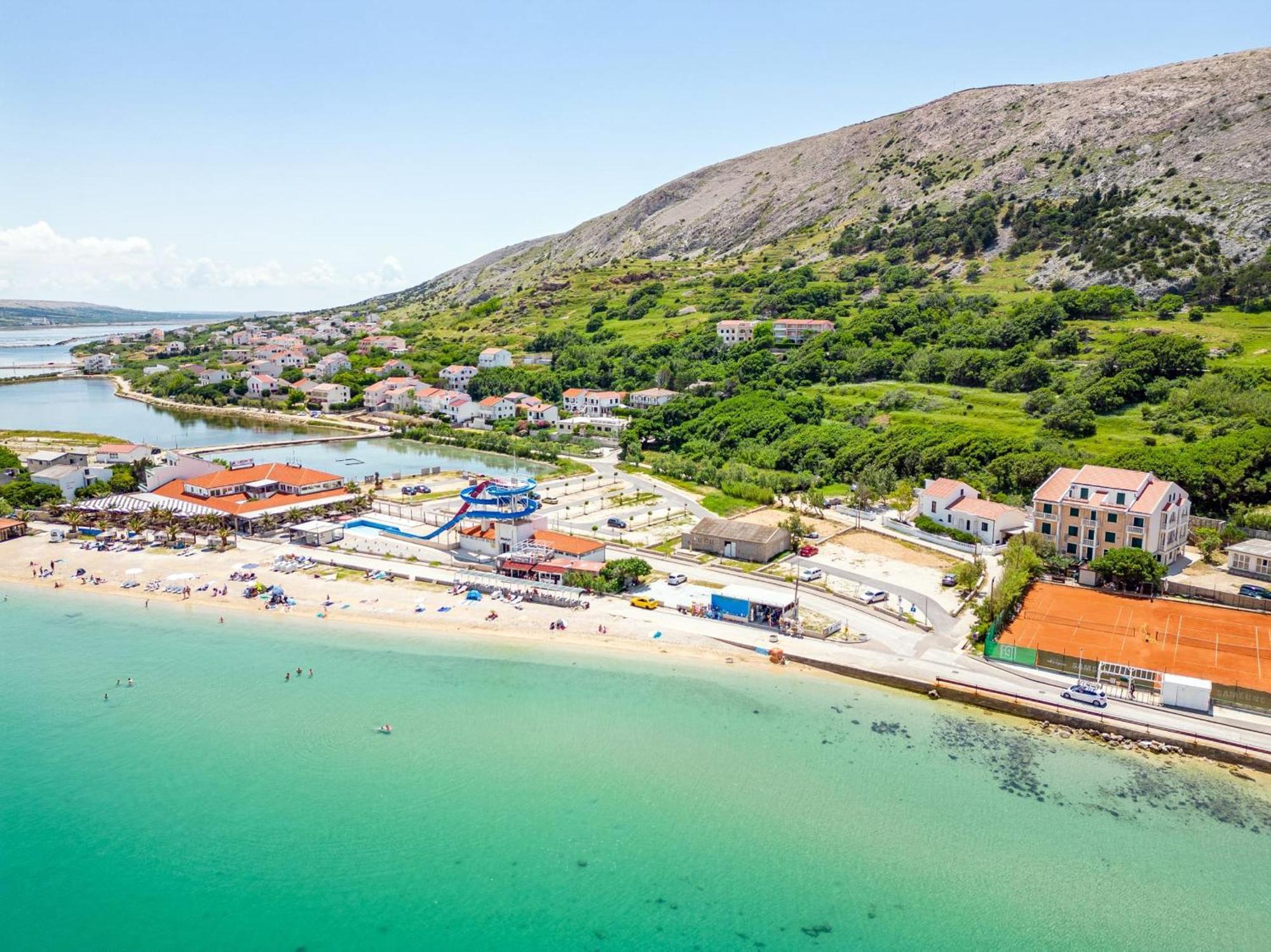 Apartment Curic Beachfront Pag Town