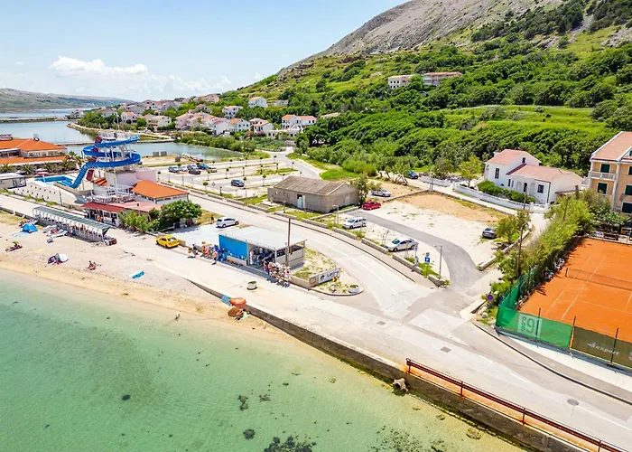 Apartmani Curic Beachfront